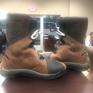 Alpinestar Belize drystar boots.